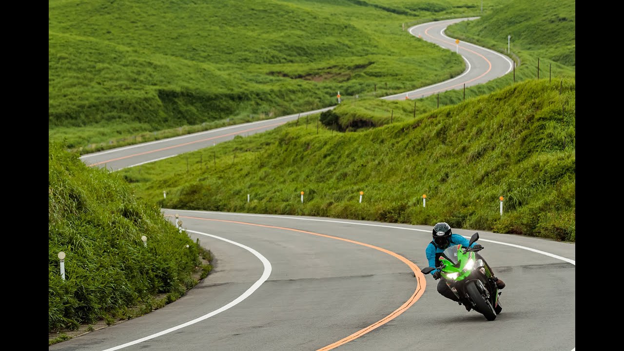 Kawasaki Ninja ZX 25R @ASO WEB Mr. Bike