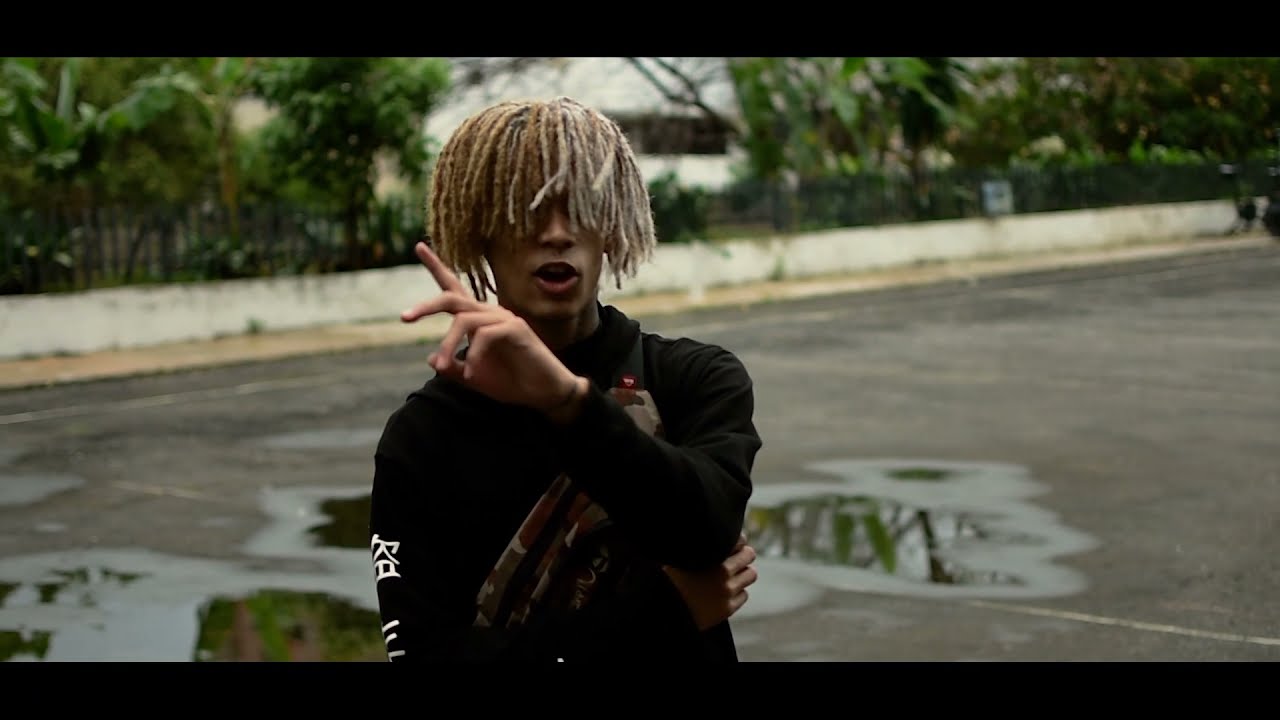 Multyverse - Rossesk, Rose, Ty Rose (V&iacute;deo Oficial)