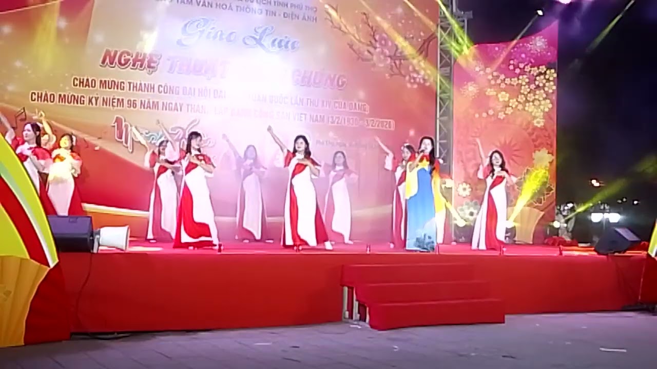 Chương trình giao lưu văn nghệ đêm 31/1
