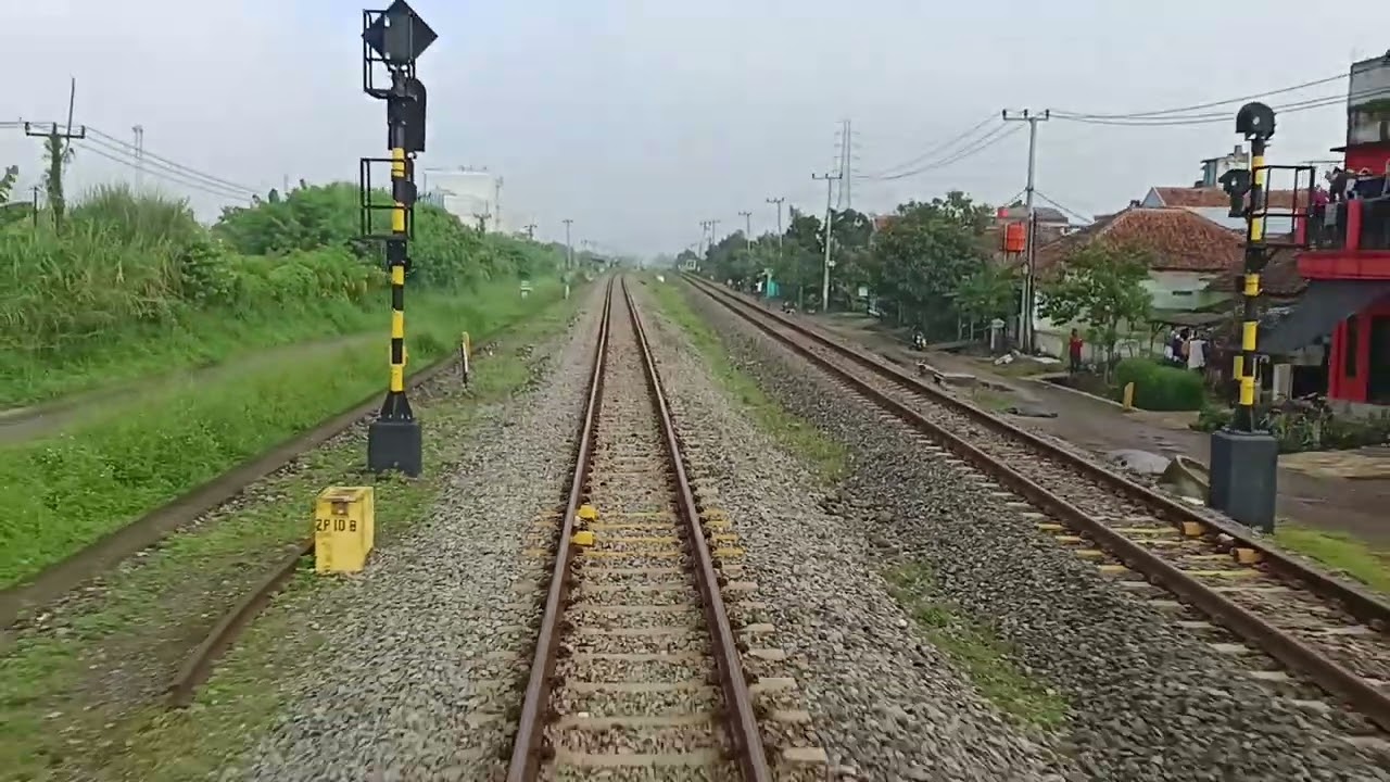 Jalur Bandung - Garut yang sangat indah dari KA Commuter Line Garut