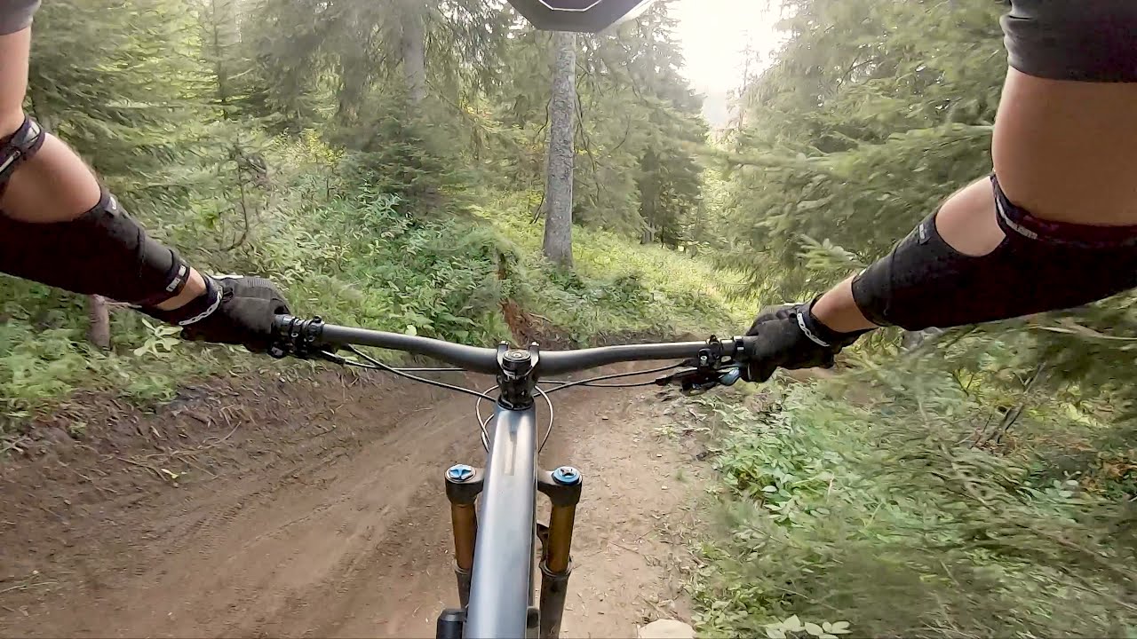 La Clusaz : cette piste rouge est monstrueuse 🤩🚀