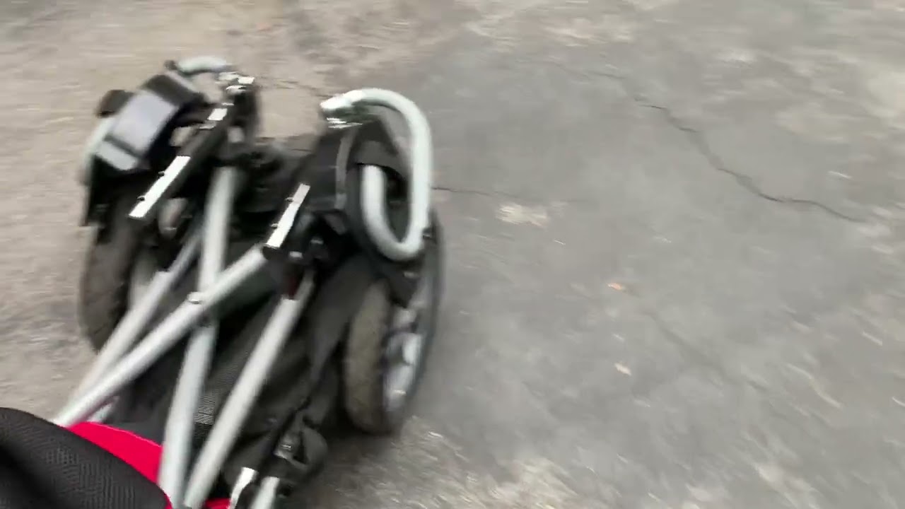 How to collapse￼ and open back up the #convaid #cruiser stroller