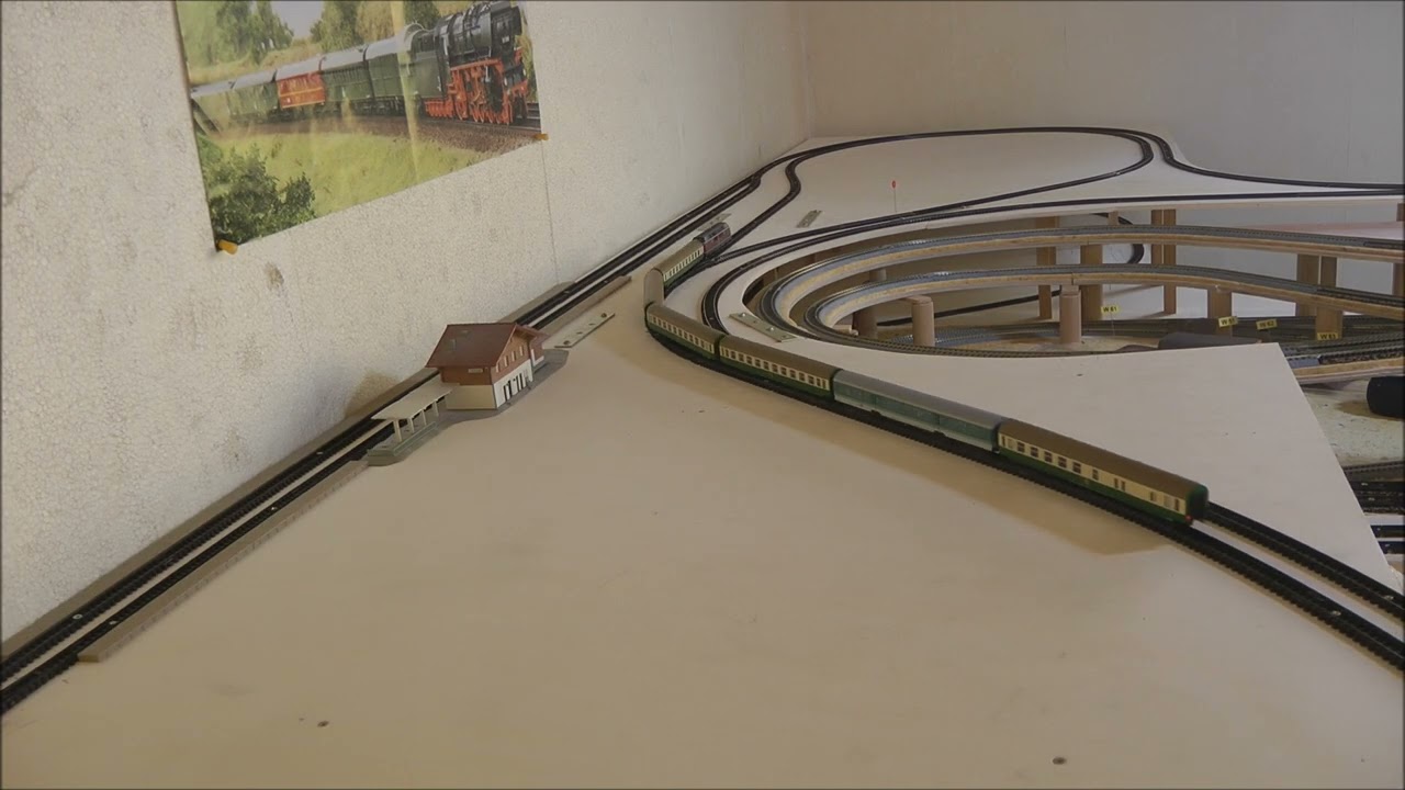 Spur N, Einbau der neuen Kehrschleife.