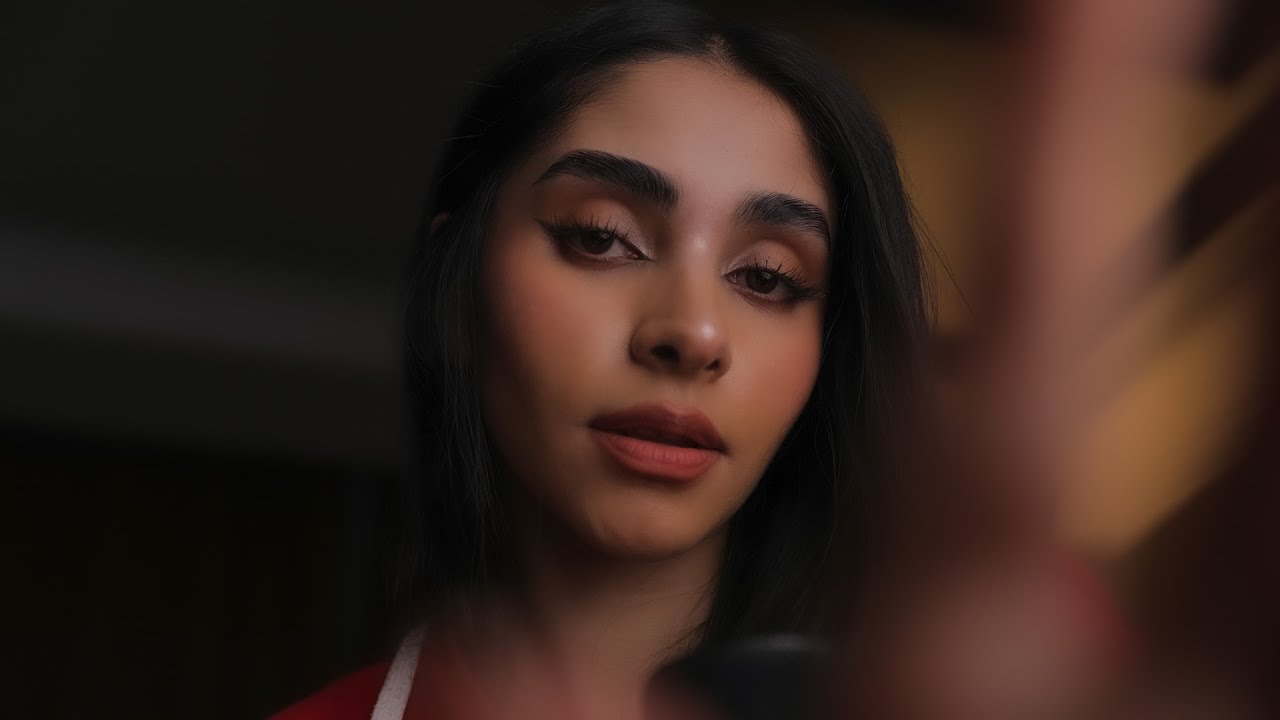 Persian ASMR | امشب صورتت رو با عشق نوازش میکنم تا بخوابی 🥱 (goodnight kisses)