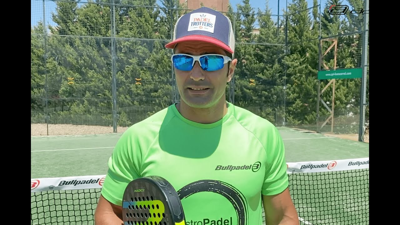 Manu Mart&iacute;n y las gafas deportivas en el mundo del p&aacute;del