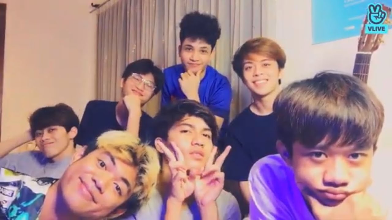 「UN1TY VLIVE」yooooo what’s up gaissss