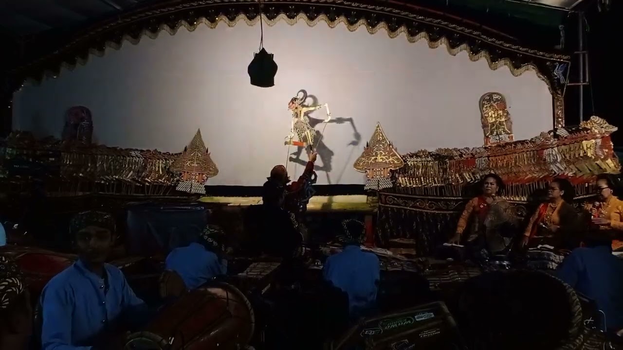 KI Anom Sudarmaji live dsn binatur ds Kuripan sari kec Pacet Mojokerto