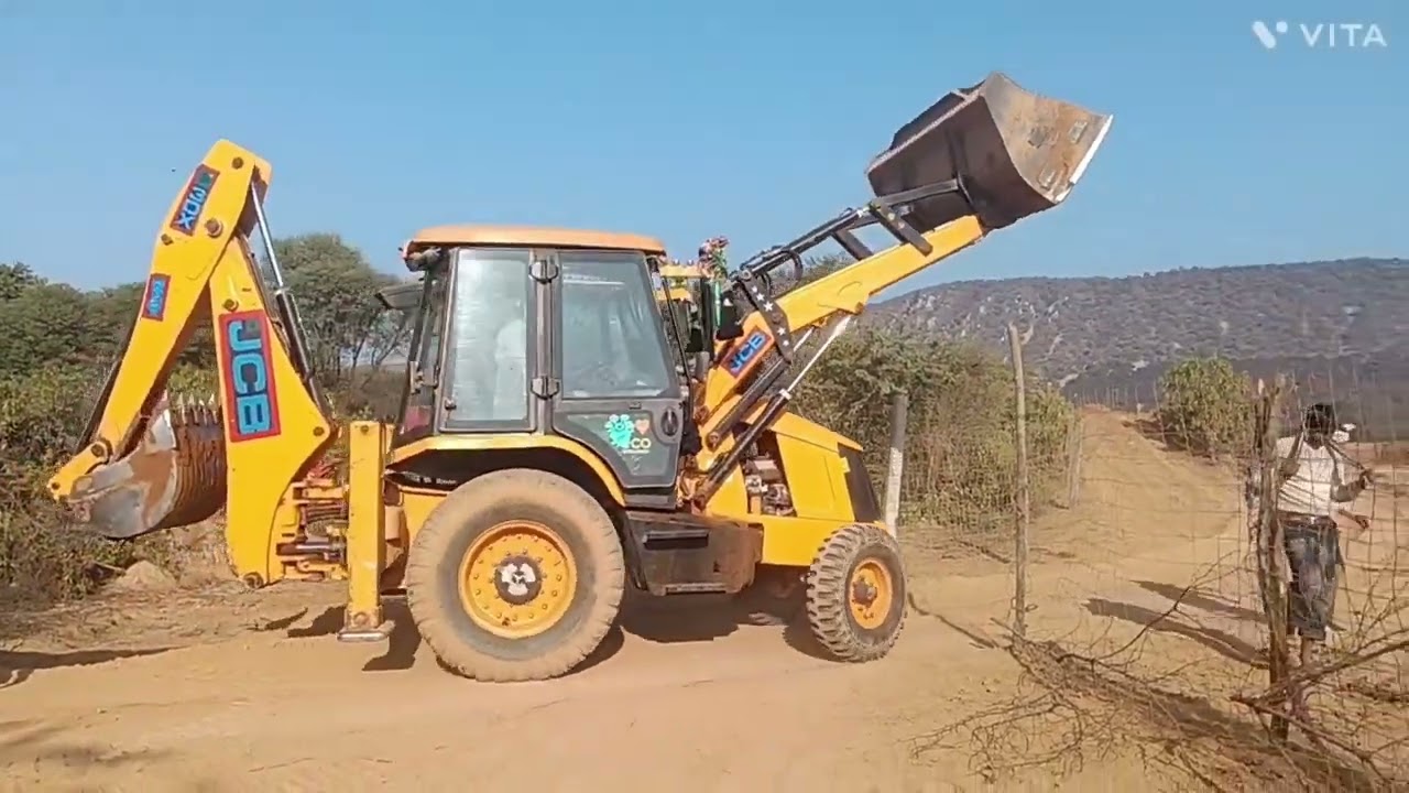 JCB 3DX JCB Mitti loading karti hui JCB tractor video farmtrac 60 Mahindra 475 🚜🚜🚜