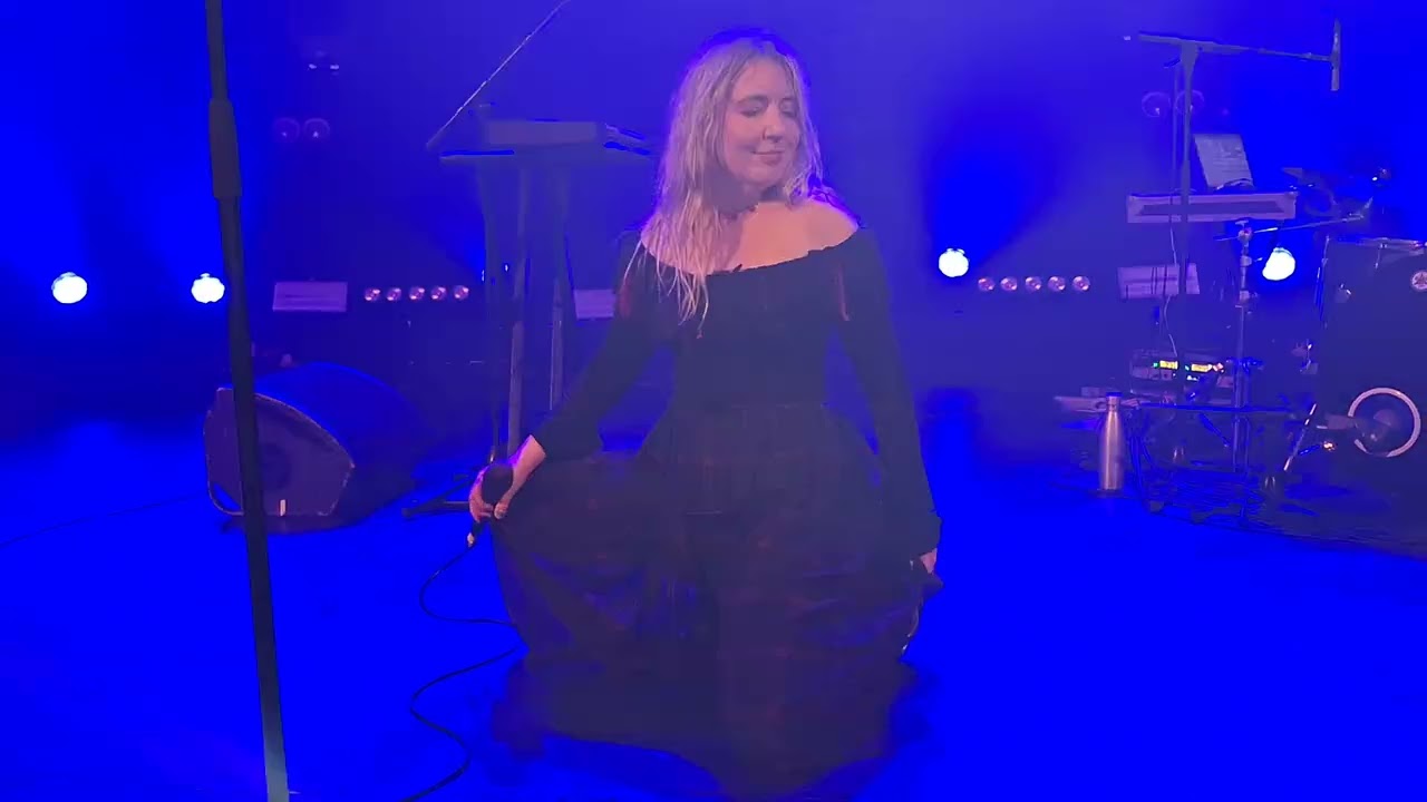 Austra - Hurt me now live@Botanique Brussels - 07.03.2026