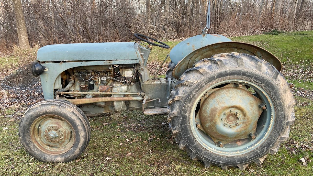 1952 Ferguson TEA 20 Tractor Initial Walkaround