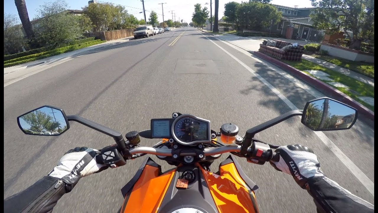 2016 KTM 1290 Super Duke R Review | MC Commute