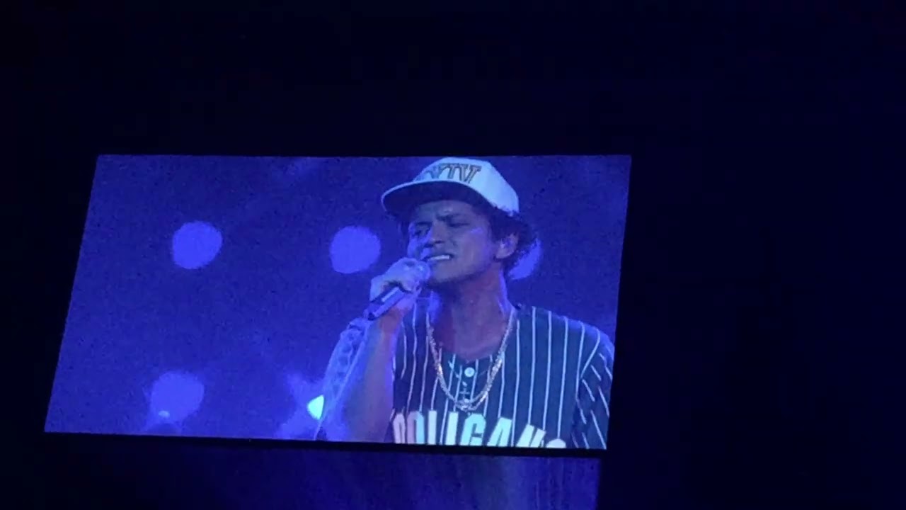 When i was your man by Bruno Mars Live on his concert 2017 in San Jose.  