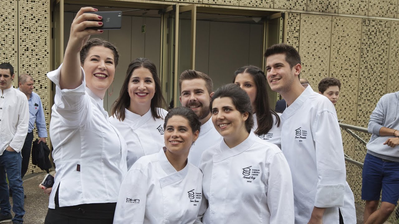 Graduación promoción 2012-2016 del Grado