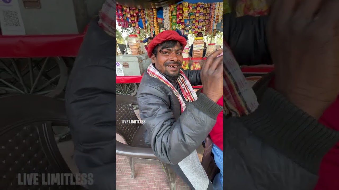 हरिद्वार हर की पौड़ी पे मिल गया कान की सफ़ाई करने वाला