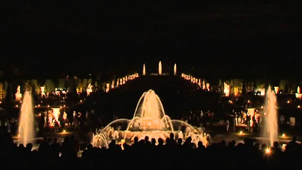 Les Grandes Eaux Nocturnes du Ch&acirc;teau de Versailles