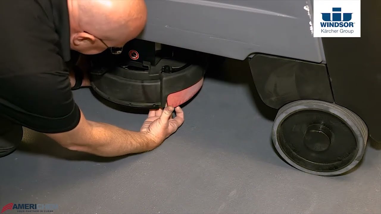 Windsor Kärcher Chariot 3 iScrub 26 – Operation & Maintenance Guide