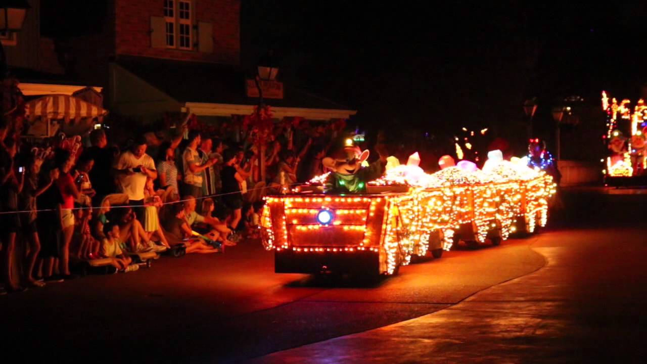 Disney's Magic Kingdom Main Street Electrical Parade 2014 | Walt Disney World Resort Florida