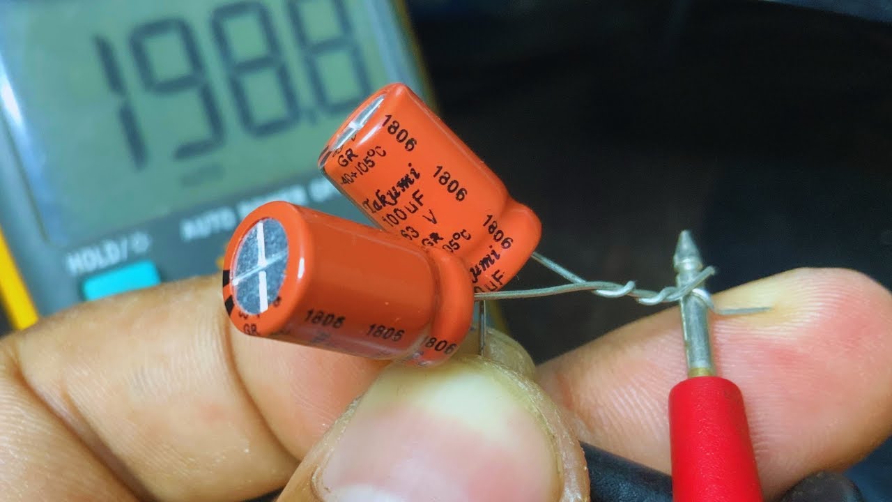 Capacitor in Series and Parallel | What Happens When You Connect Capacitors?