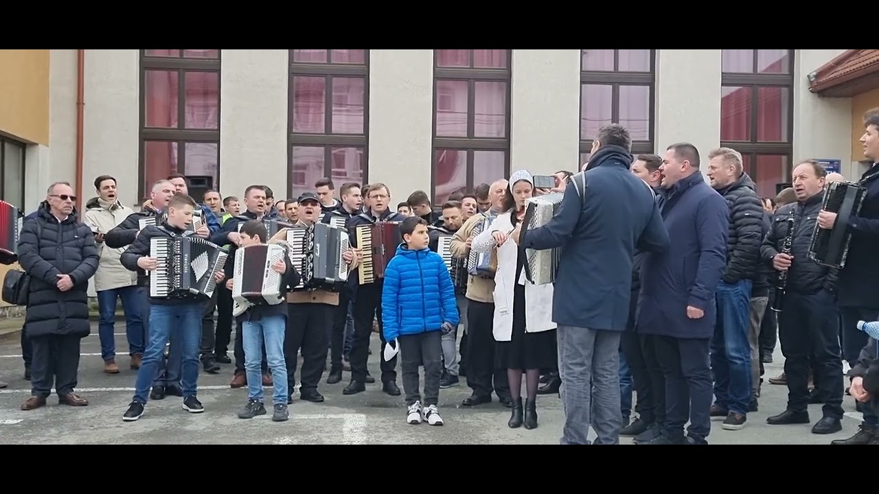 Fiii Cântăreților la Sângeorz-Băi ~ Suntem doar niște călători...