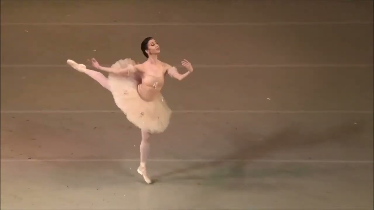 Renata Shakirova Рената Шакирова: Dulcinea in Don Quixote - Dudinskaya variation (Mariinsky)