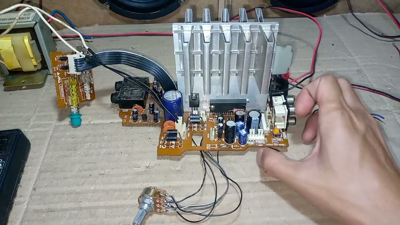 Menghidupkan Power Ampli Polytron Cabutan Grand Bazooka IC KIA6210AH