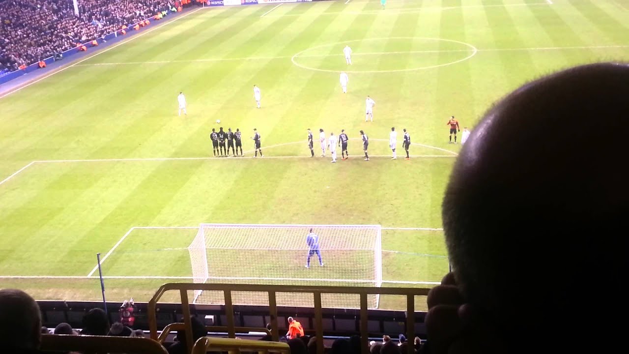Gareth Bale's last minute free kick vs Lyon