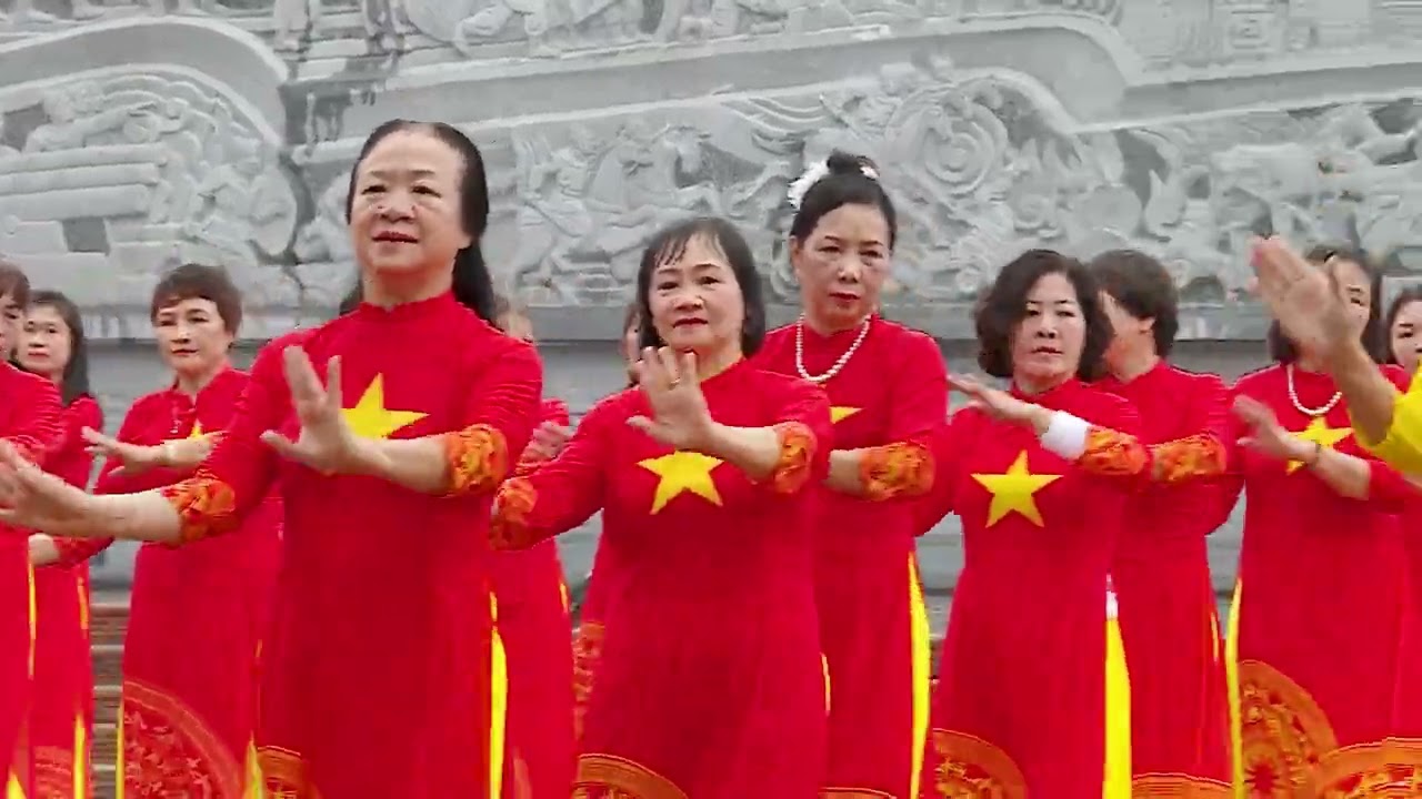 HỘI THI DÂN VŨ HỘI LHPN P  NGOC HỒI 8 3