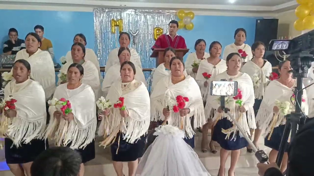 Coro mensajeras de cuturivi grande 