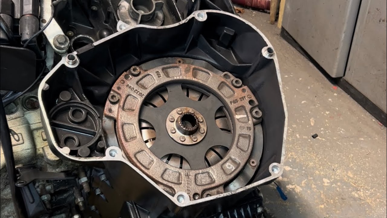BMW K1100 Gearbox and clutch removal prior to hillman imp conversion (how to guide)