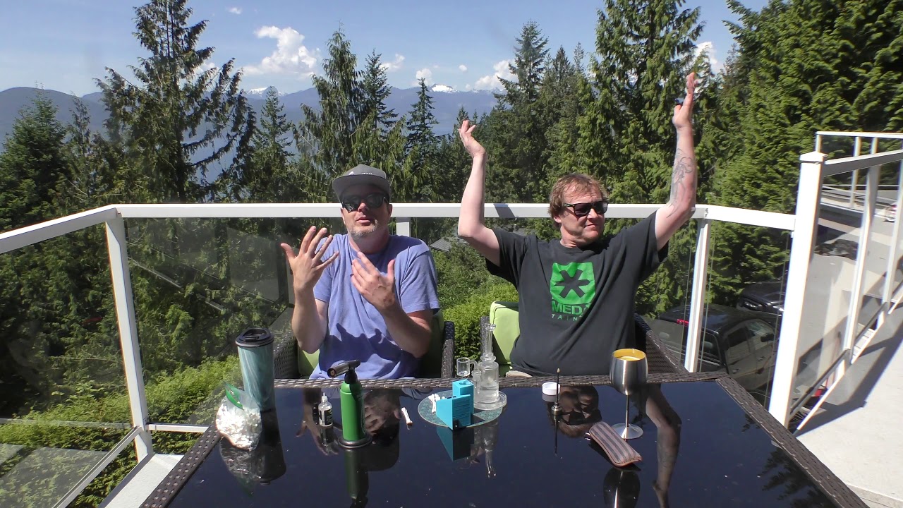 Johnny B and Bubbleman Chilling