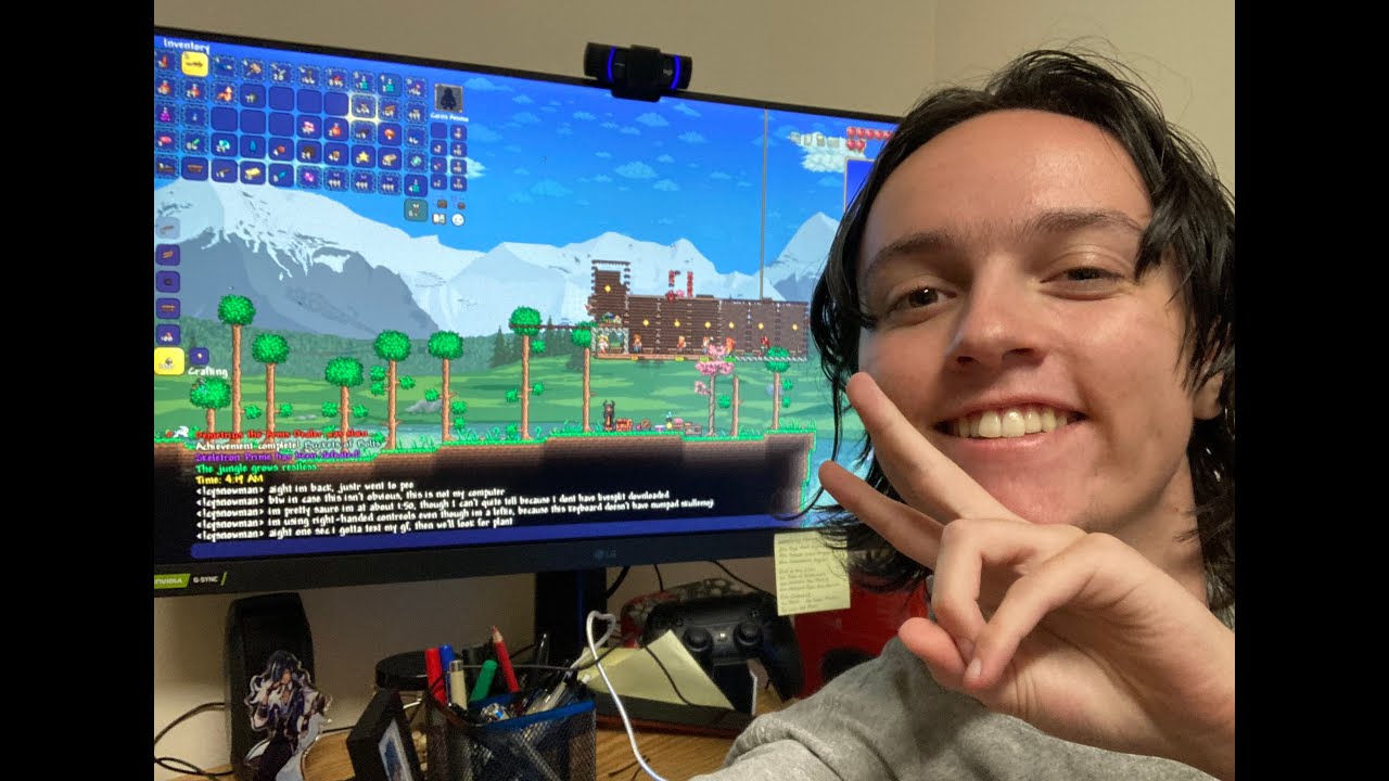 Speedrunning Terraria, but this isn't my computer, and this isn't my dorm room
