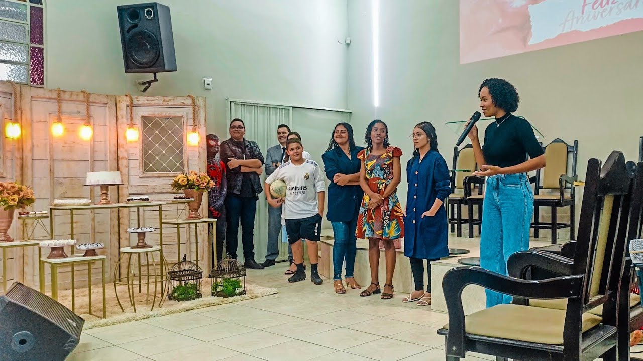 Teatro aniversário da pastora