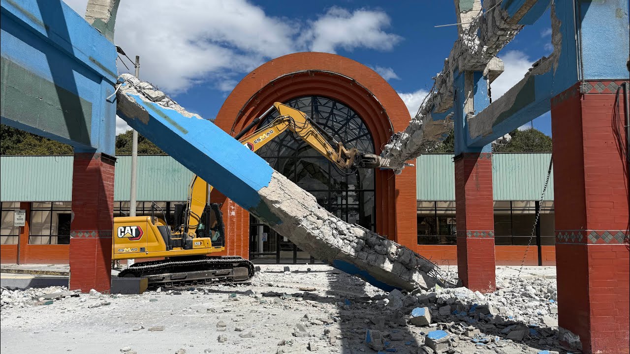 El Fin de la Estación LA Y en Quito - Demolición Completa pasó a paso #demolicionesQuito 