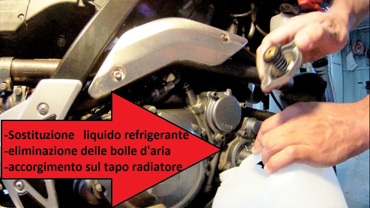 Come sostituire il liquido refrigerante ed effettuare lo spurgo