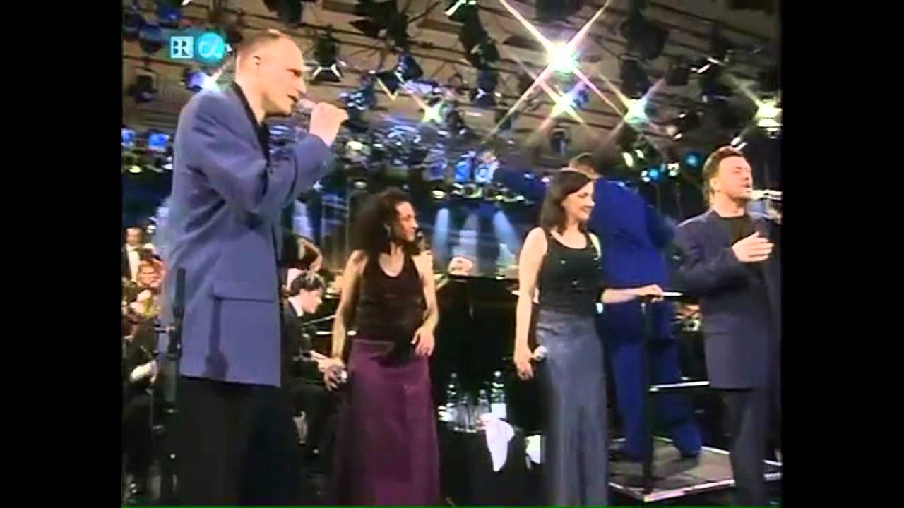 New York Voices & Metropole Orchestra - CARAVAN