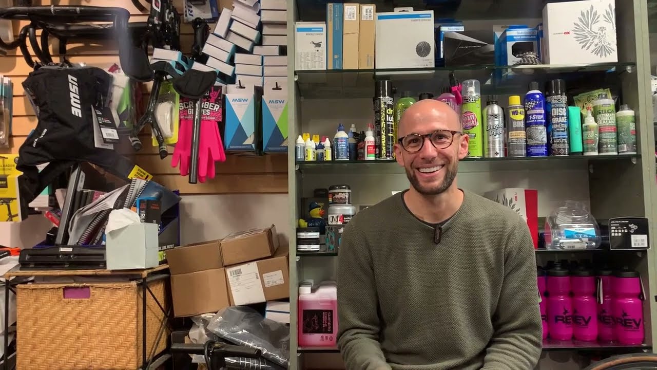 Fitting time - Lake Cycling Shoes CX238 in a 44 Wide video 2 of 2