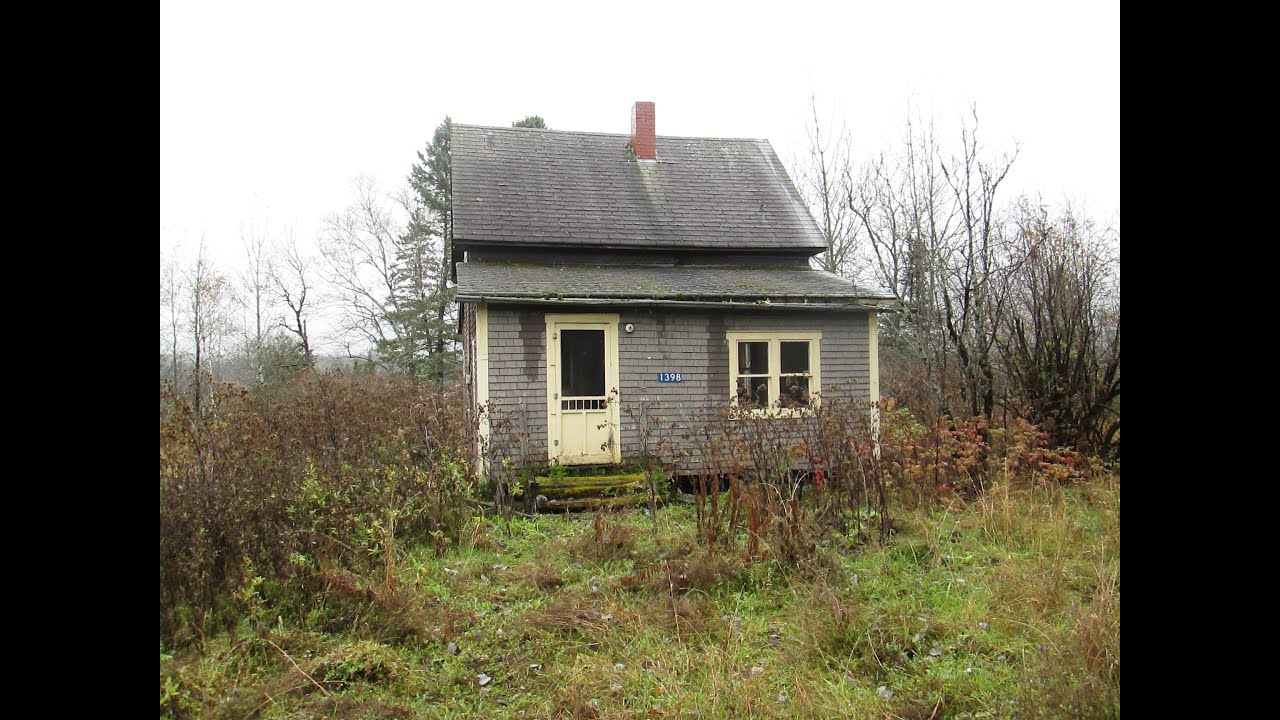Urban exploration: Abandoned homes and car