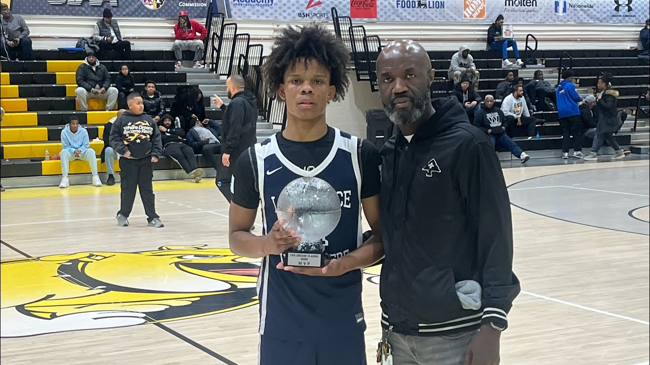 Lawrence Woodmere Academy (NY) Faced Off Against An Undefeated John Marshall (VA) At Dream Classic