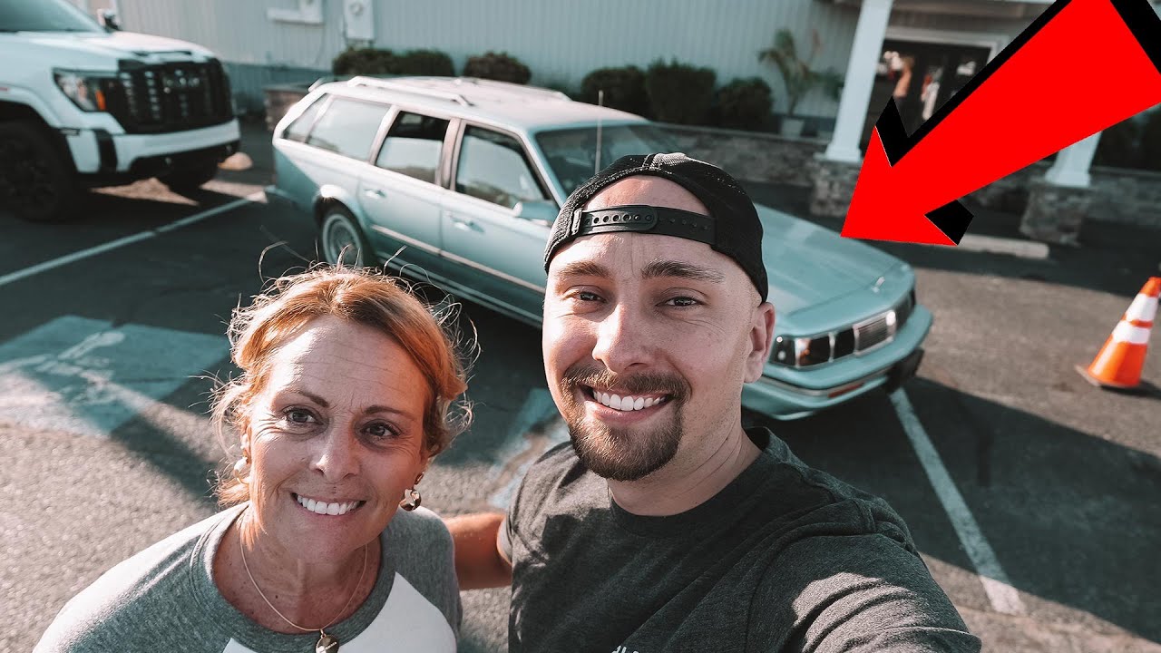 SURPRISED My MOM with A NEW CAR (Her's Broke Down)