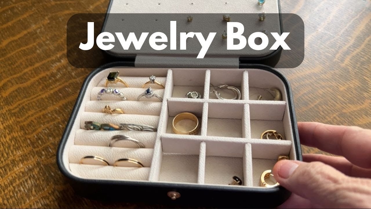 Small Jewelry Box Necklace Ring Storage Organizer Mini Jewelry case Review