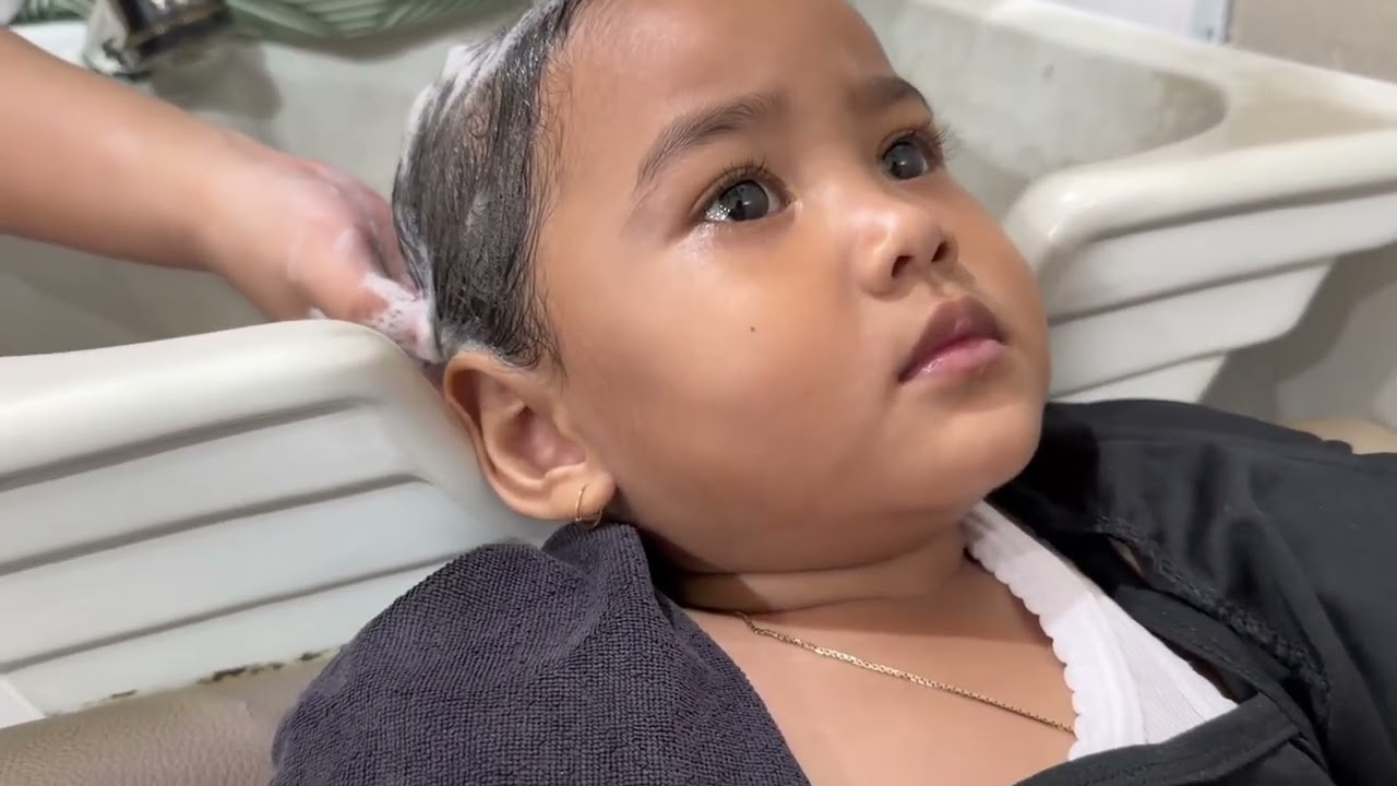 PERTAMA KALI AURIS CREAMBAT DI FLOW SALON #anak #creambatanak #anakkecilkesalon #salonanak #cilegon 
