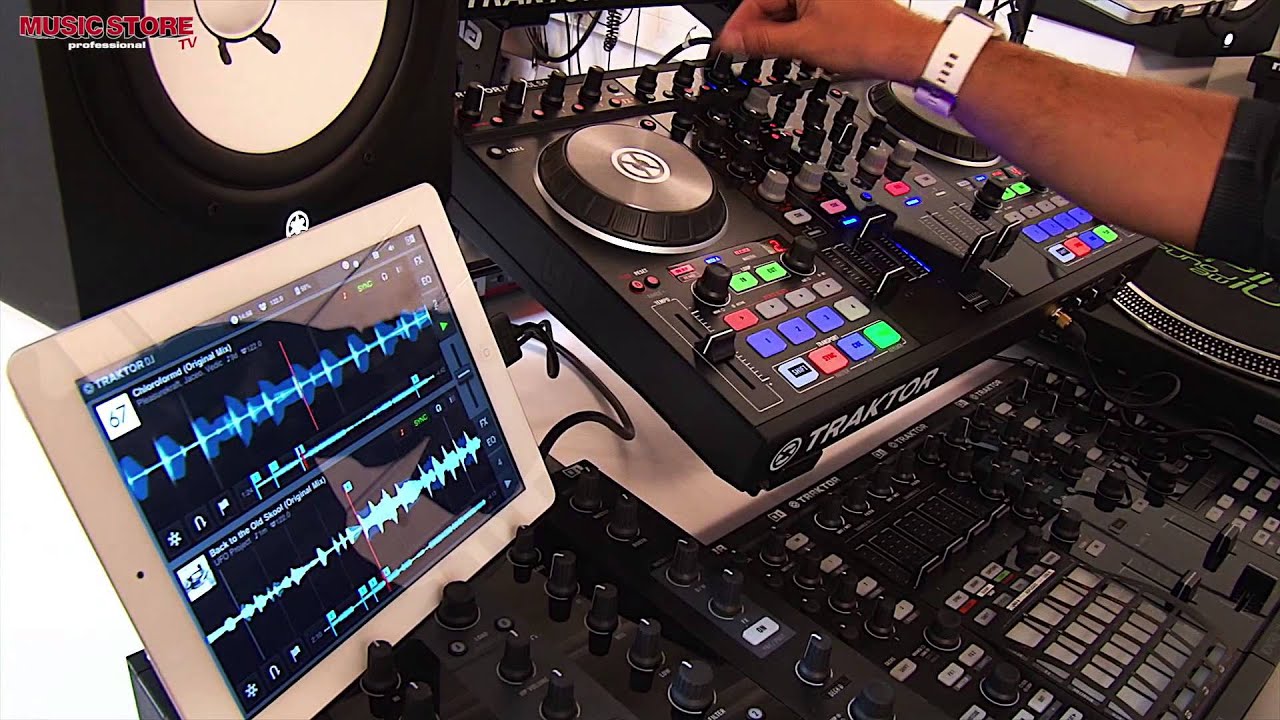 NATIVE INSTRUMENTS Traktor Kontrol S4 MKII + S2 MKII + iPad iOS DJ App