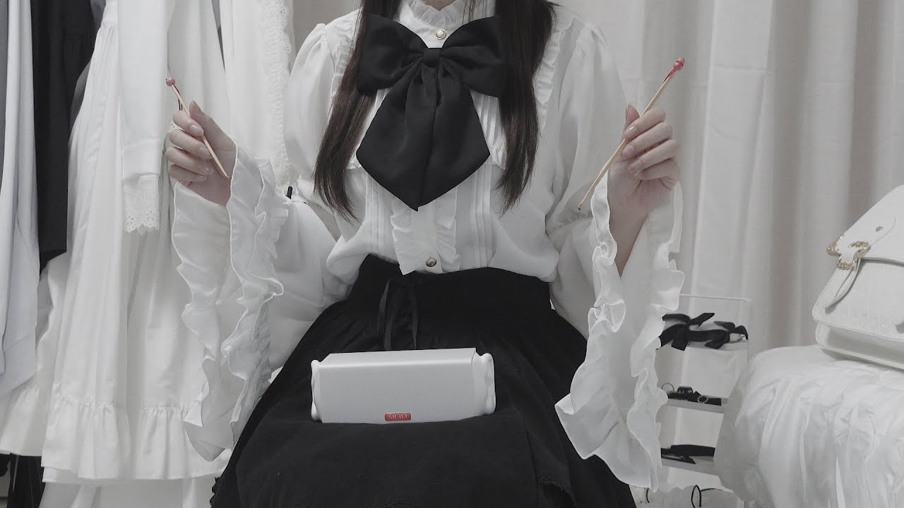 【ASMR】寝る前に耳かきしよ🌙(竹耳かき。指耳かき。綿棒など。)囁き声で雑談あり😴