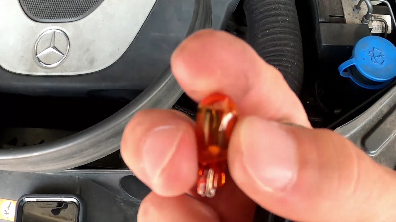2011 Mercedes Benz GLK 350 Sidemarker Lamp Replacement
