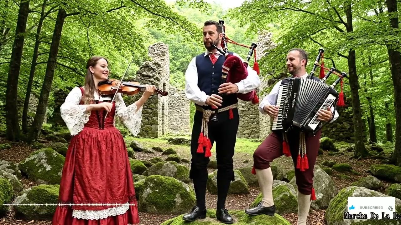 霧に覆われたガリシアの丘を潮風が静かに通り、ケルトの古の旋律が夜明けの永遠なる静寂を紡ぐ瞑想音楽