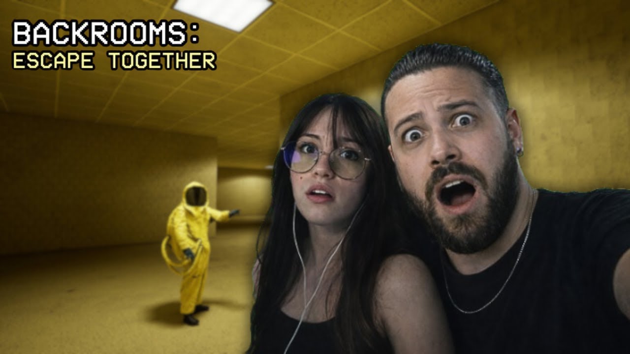 SOBREVIVER NAS BACKROOMS OU TERMINAR O CASAMENTO? - BACKROOMS ESCAPE TOGETHER