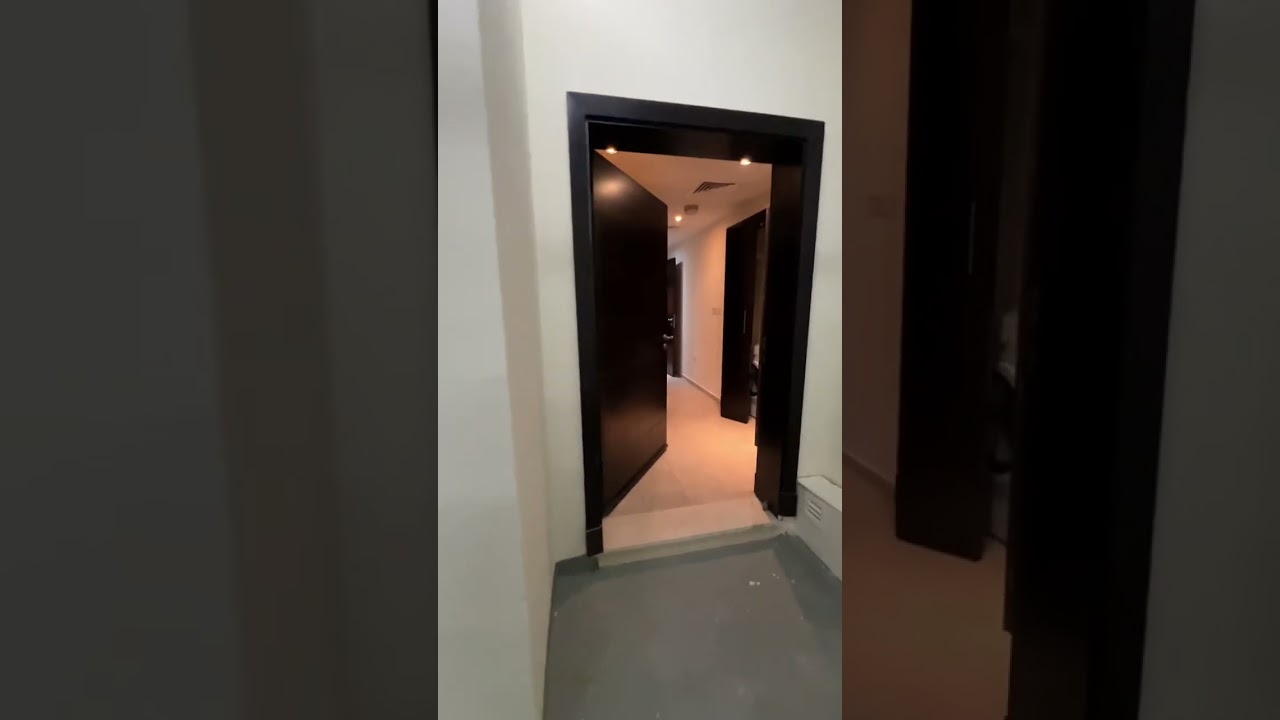Walkthrough 5 bedroom Legacy Villa in Jumeirah Park Dubai with swimming pool