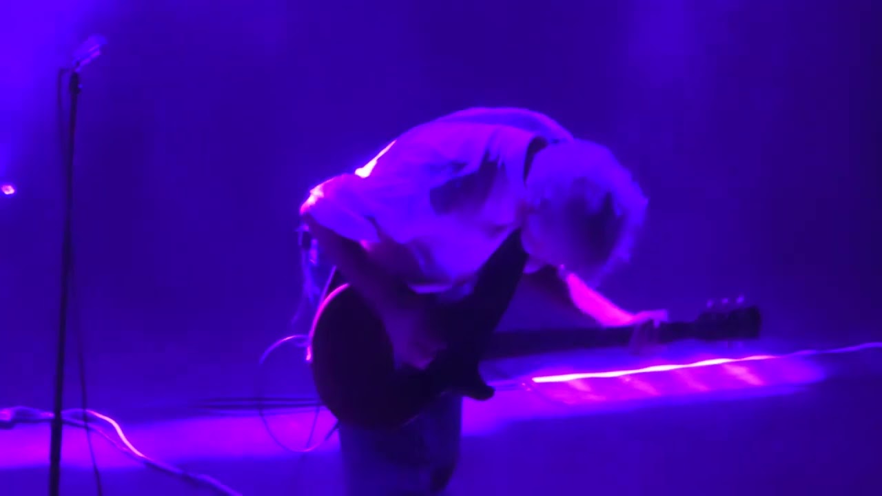 Blonde Redhead - Falling Man @ Tivolivredenburg Utrecht (2/7)