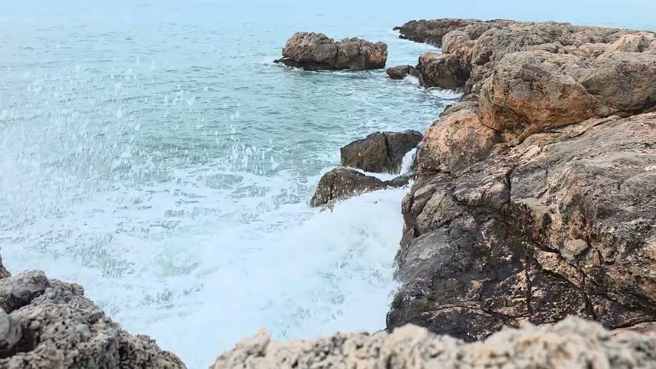 Mediterranean Sea Wave Sounds Against Rocks | Mallorca Coast Ambience | RevealHorizons.visuals