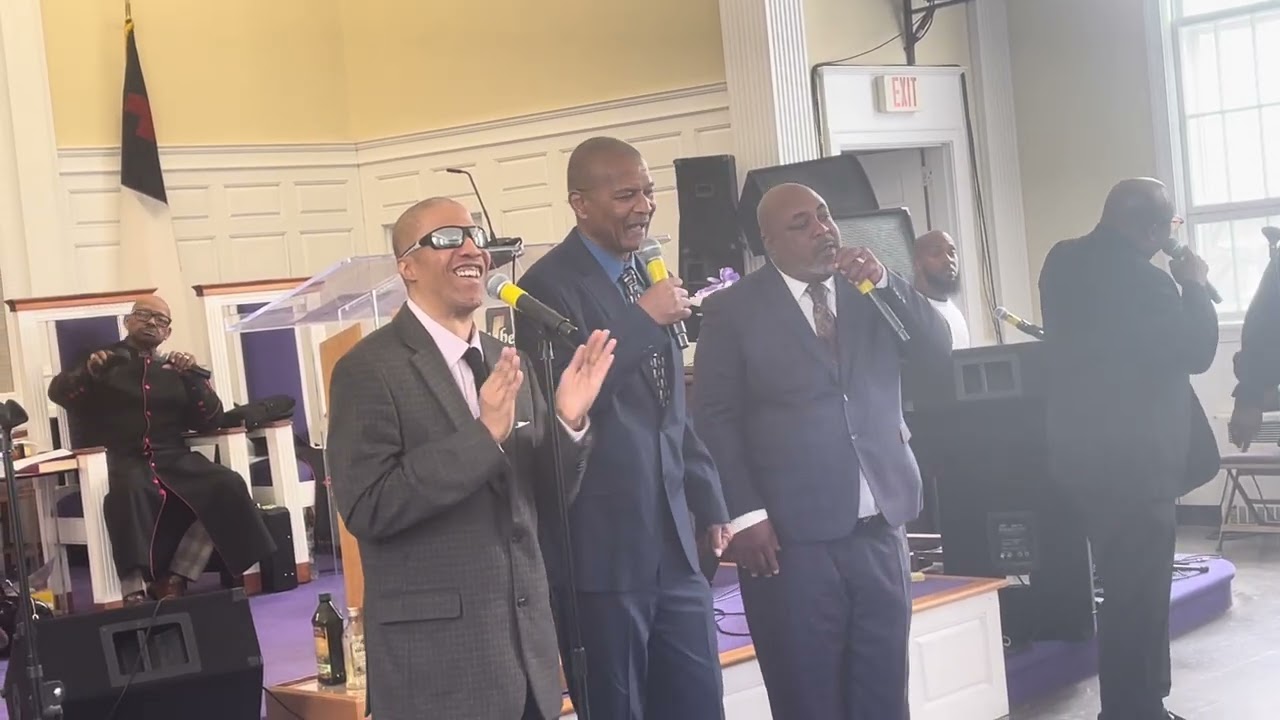 Holy Tabernacle Church of God In Christ Men Chorus and Pastor Johnny Johnson - Clean Up 
